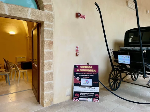 Ingresso sala Biblioteca OgniBene, Lecce